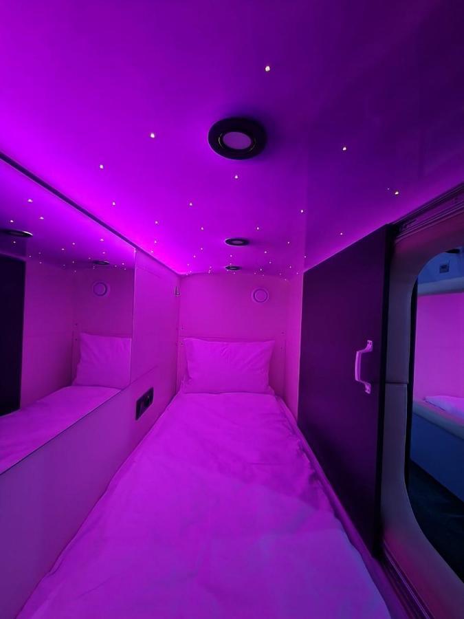 Capsule Hotel Constellation 91 Lviv Eksteriør bilde