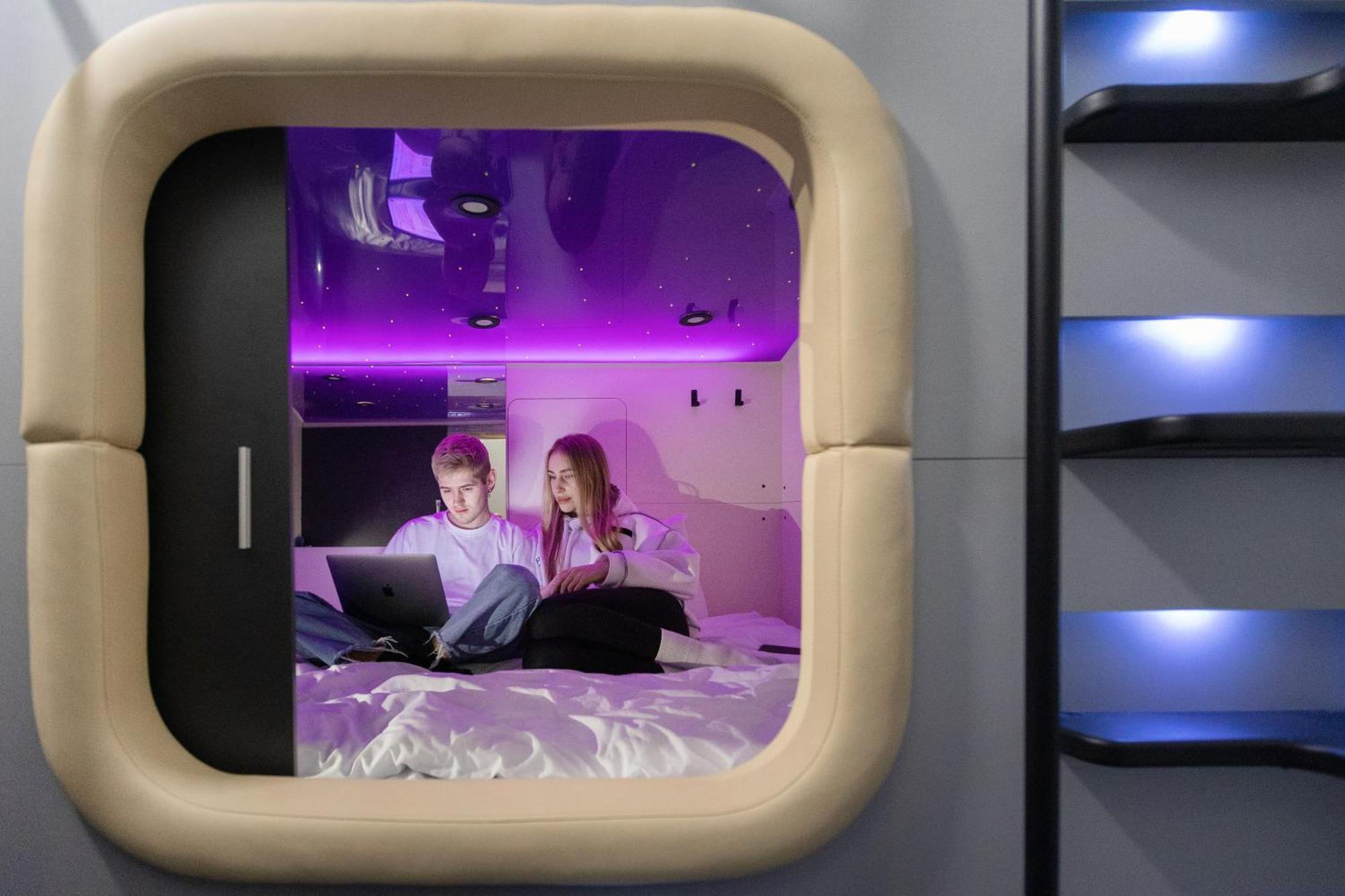 Capsule Hotel Constellation 91 Lviv Eksteriør bilde