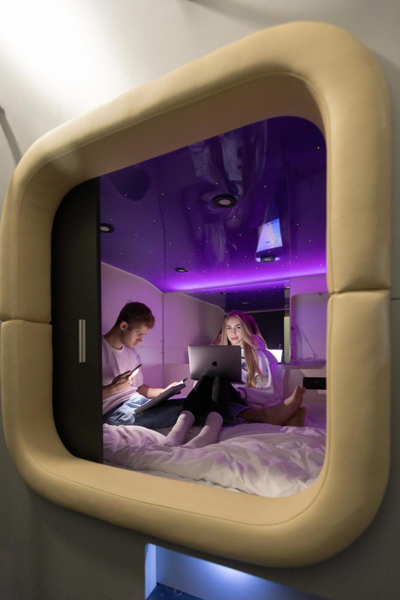 Capsule Hotel Constellation 91 Lviv Eksteriør bilde