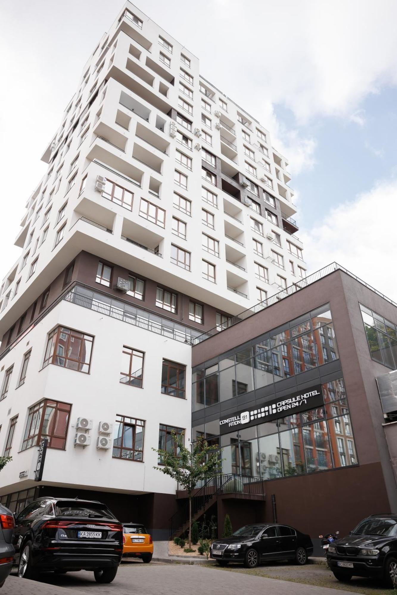 Capsule Hotel Constellation 91 Lviv Eksteriør bilde