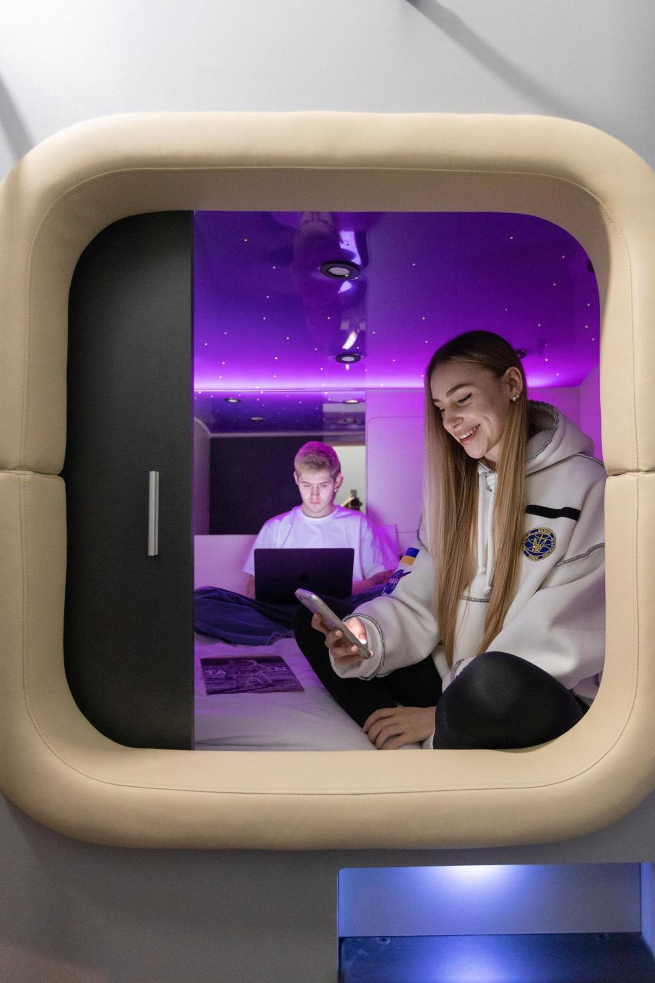 Capsule Hotel Constellation 91 Lviv Eksteriør bilde